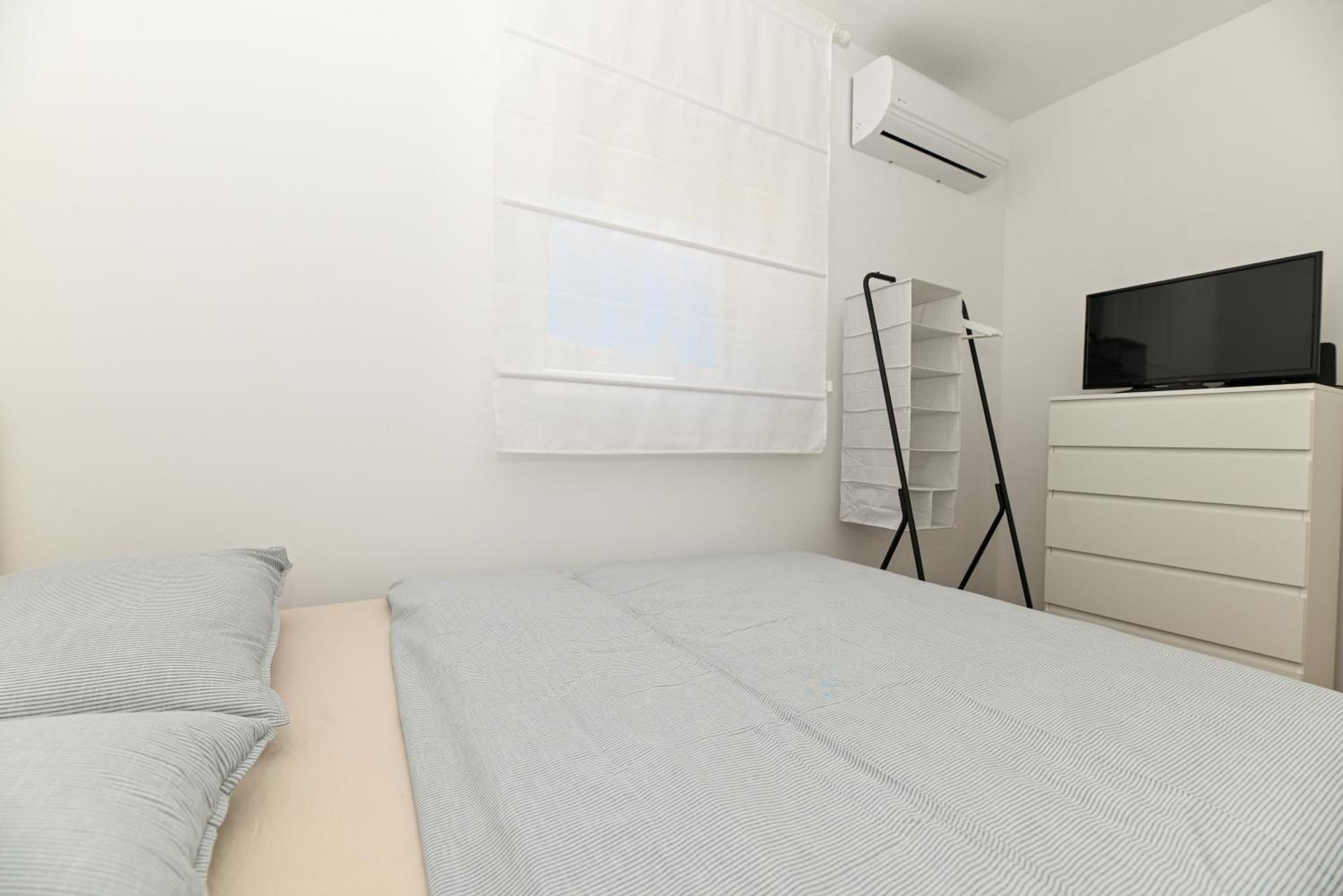 Downtown Apartments Maar Trogir Bagian luar foto