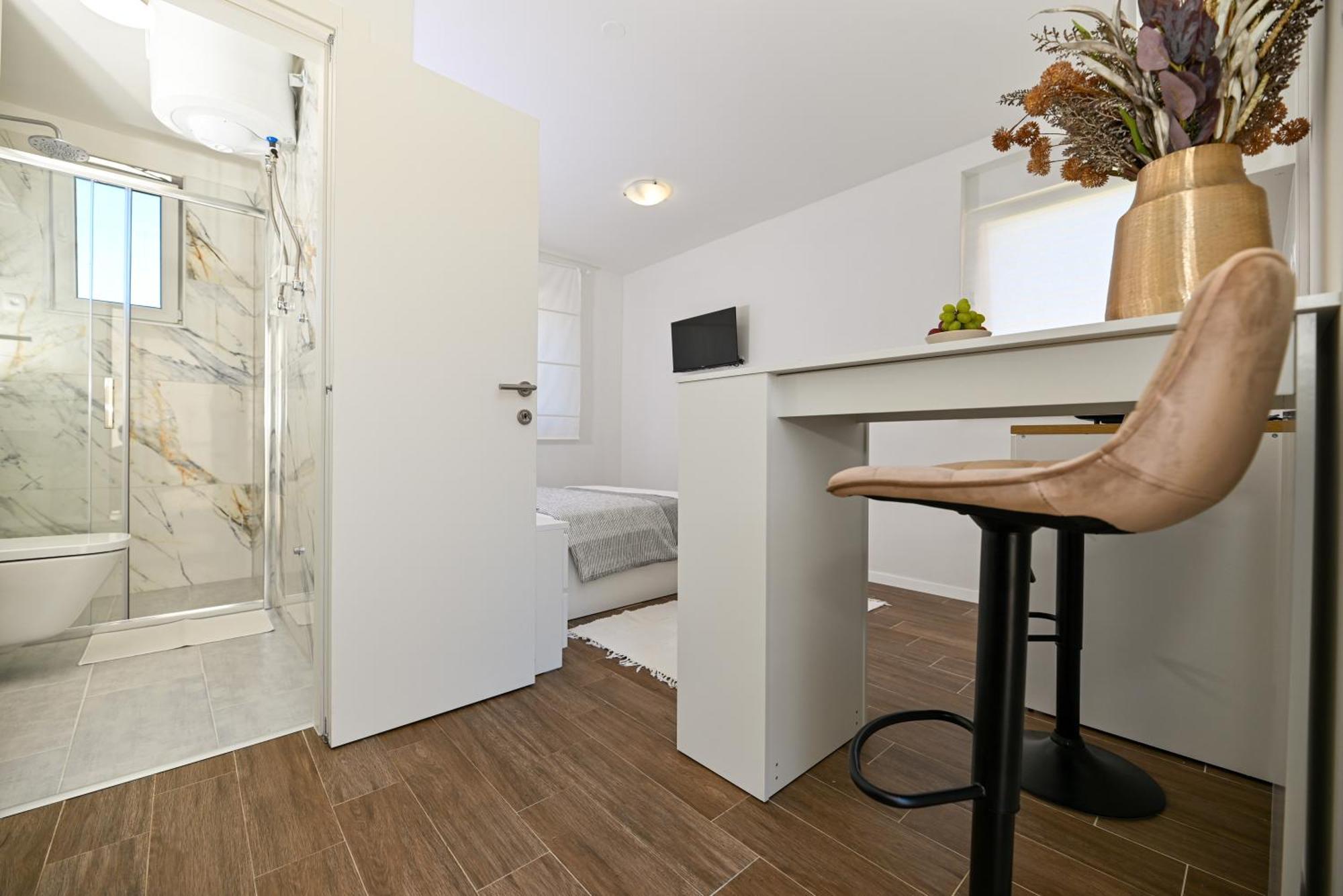 Downtown Apartments Maar Trogir Bagian luar foto