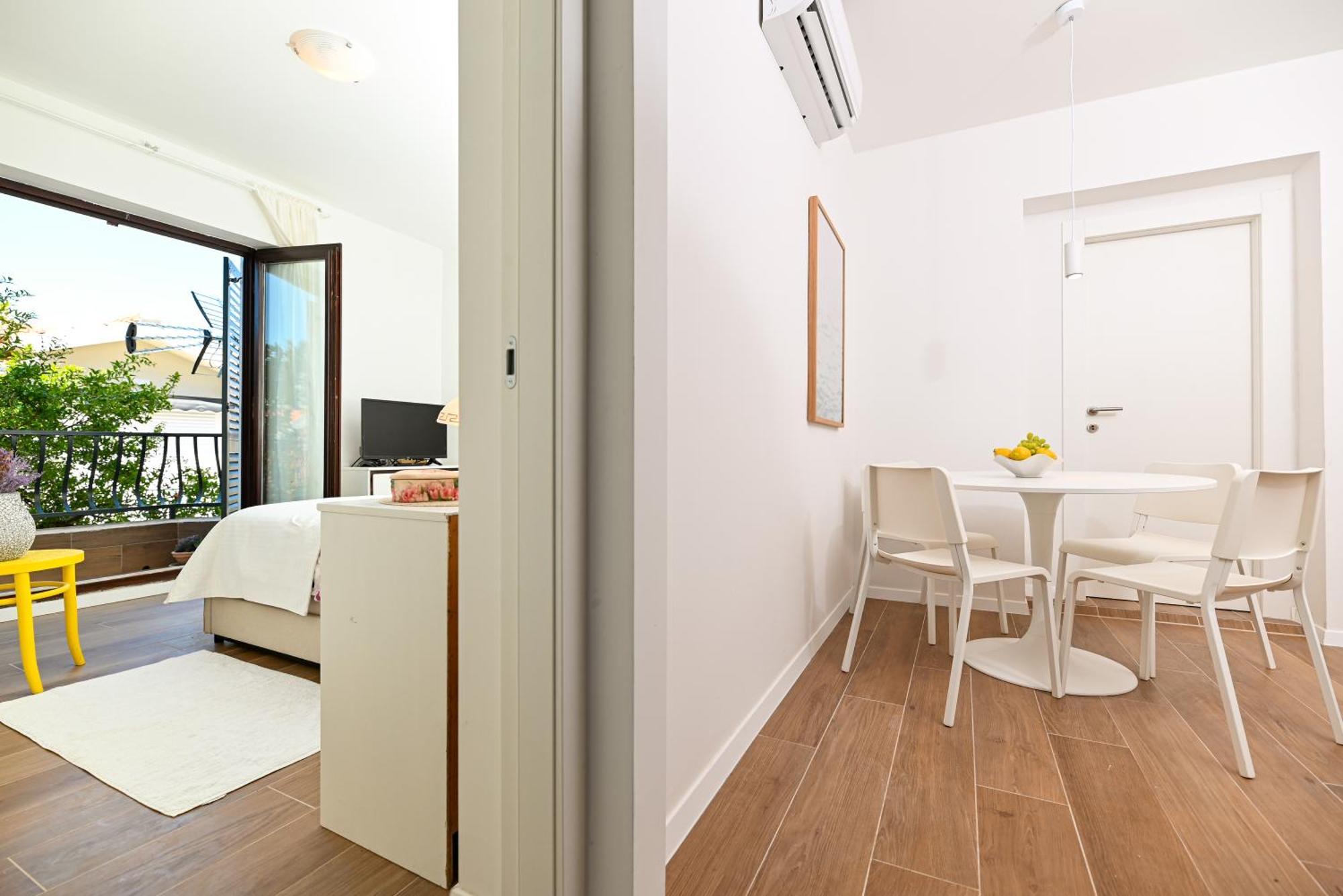 Downtown Apartments Maar Trogir Bagian luar foto