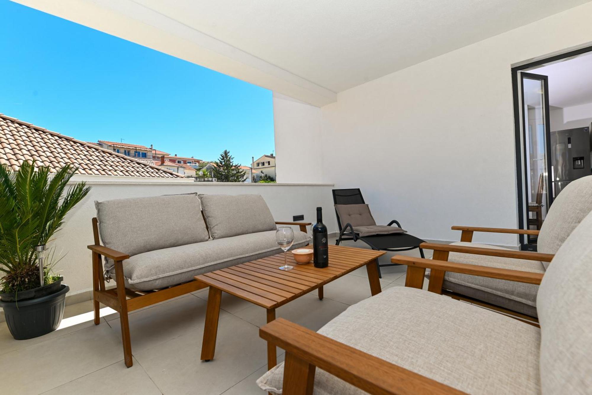 Downtown Apartments Maar Trogir Bagian luar foto